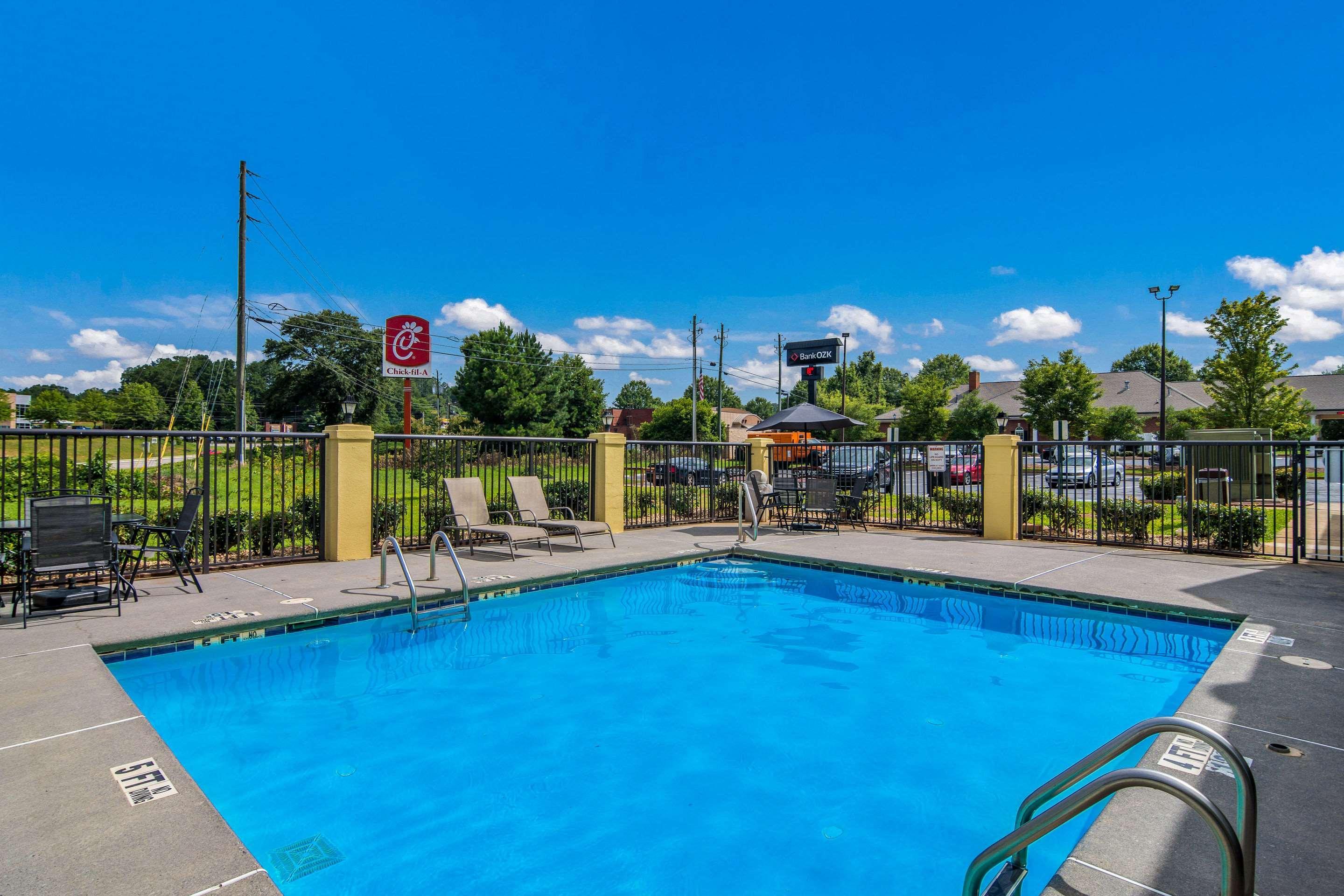 Quality Inn & Suites Canton, Ga Extérieur photo